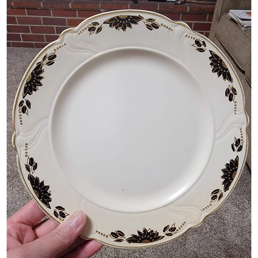 V015-1150-UG Dinner Plate by Taylor, Smith & Taylor (Ts&T)-1