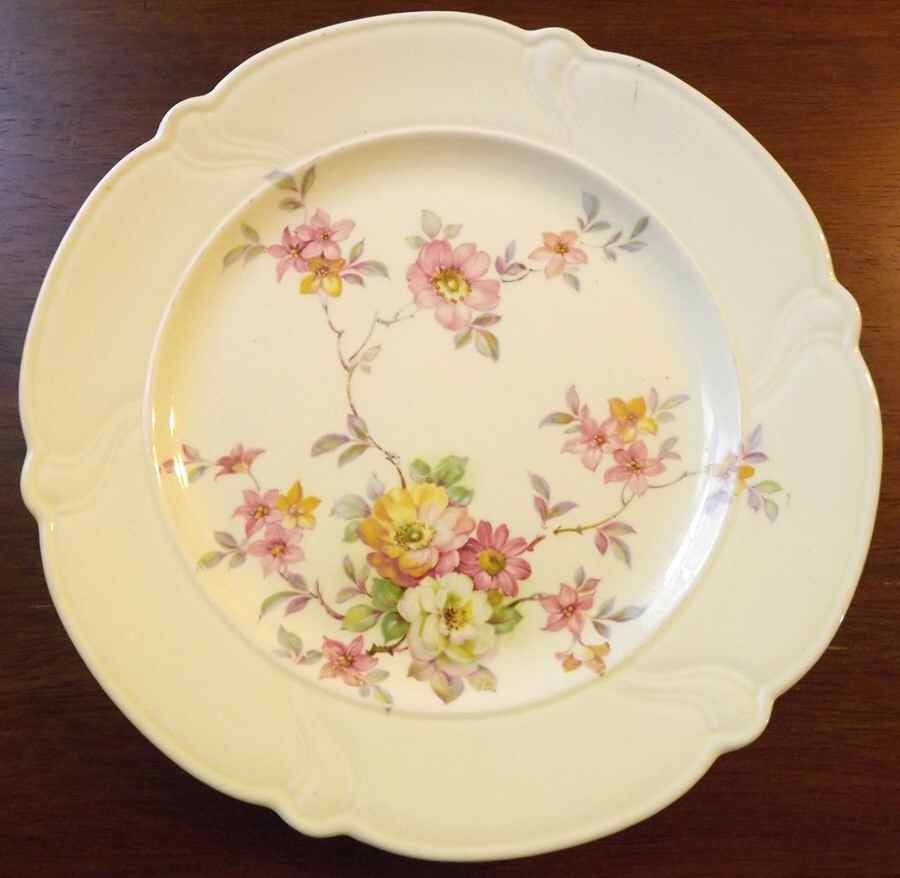TST1036 Dinner Plate by Taylor, Smith & Taylor (Ts&T)-1