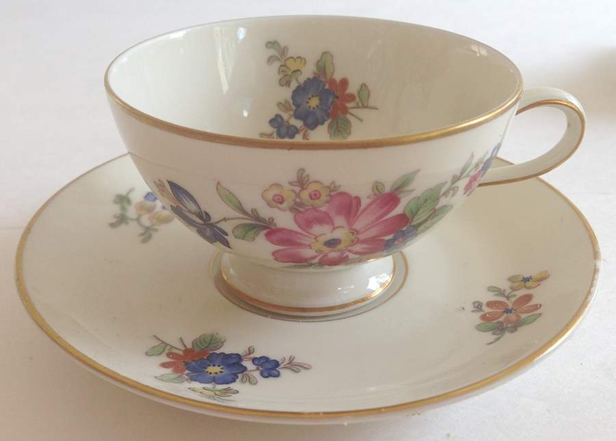 07003 Footed Cup & Saucer Set by Thomas-1