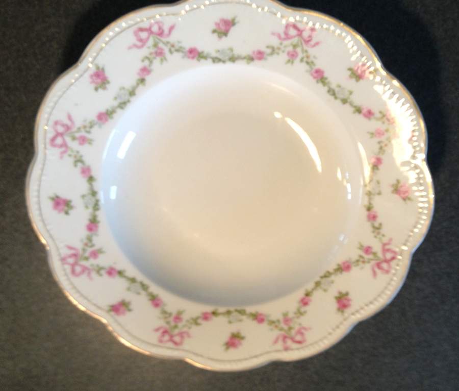 TIA15 Dinner Plate by Tiara (Bavaria)-1