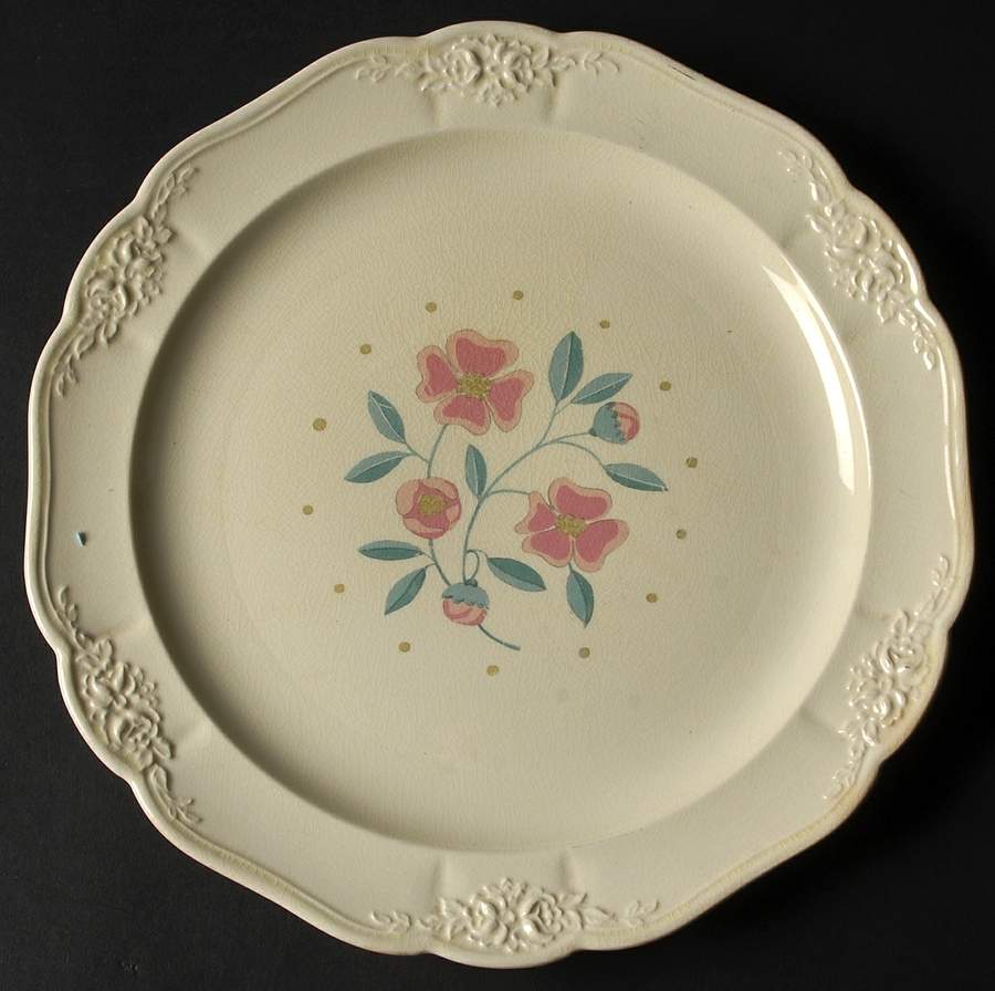 TST1041 Dinner Plate by Taylor, Smith & Taylor (Ts&T)-1