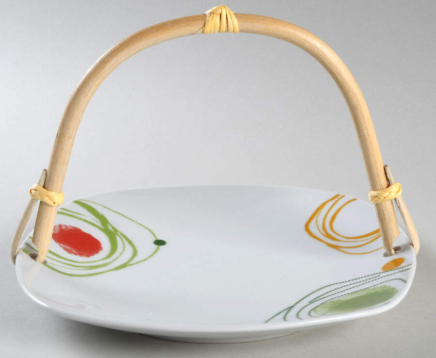 Arcadia 5 3/8"-5 5/8" Bamboo Handled Serving Plate  HC by Tabletops Unlimited-1