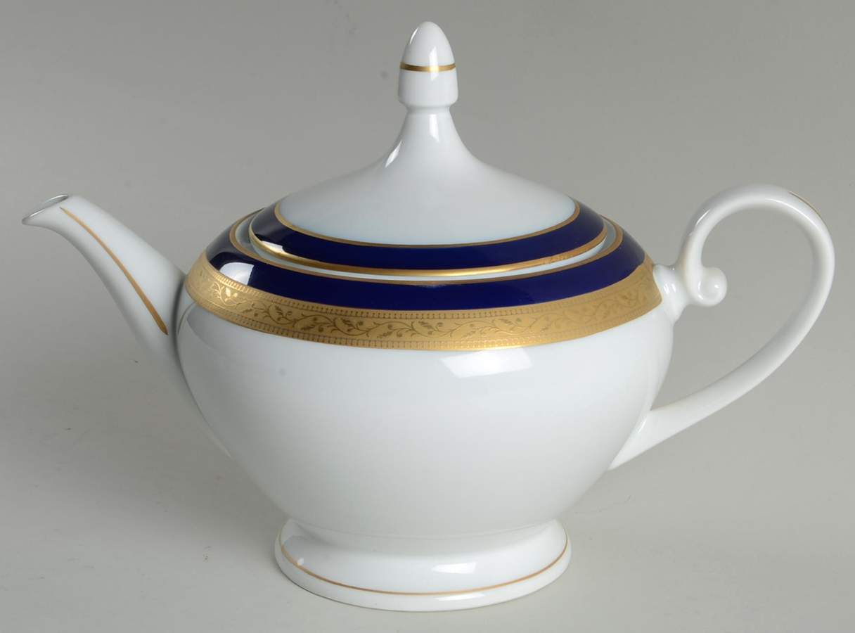 TIR643 Teapot & Lid by Tirschenreuth-1