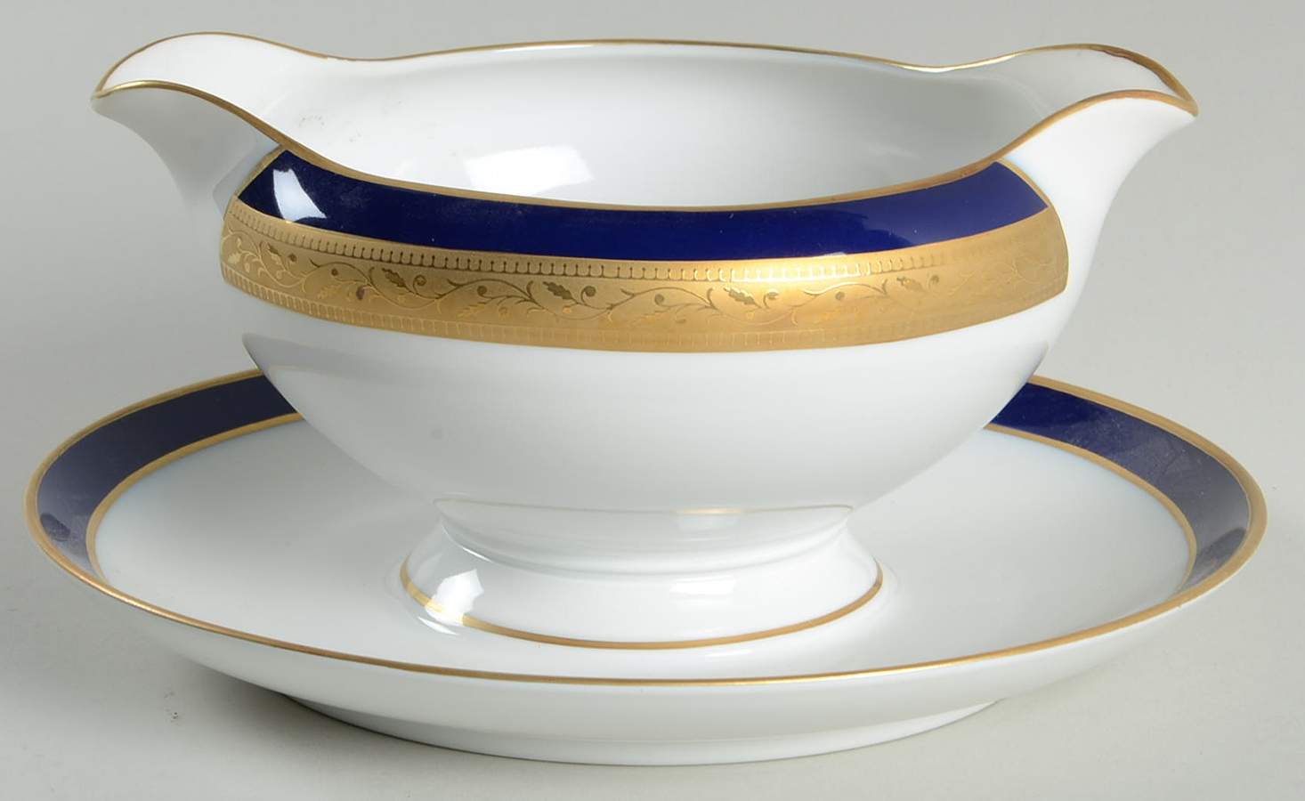TIR643 Gravy Boat with Attached Underplate by Tirschenreuth-1