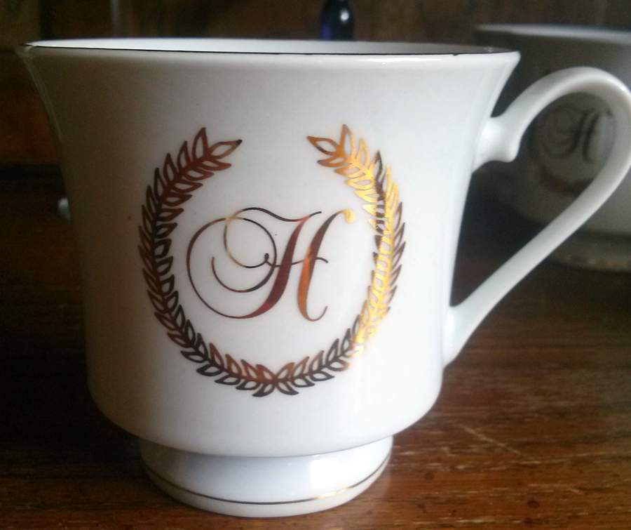 TIE84 Footed Cup by Tienshan-1