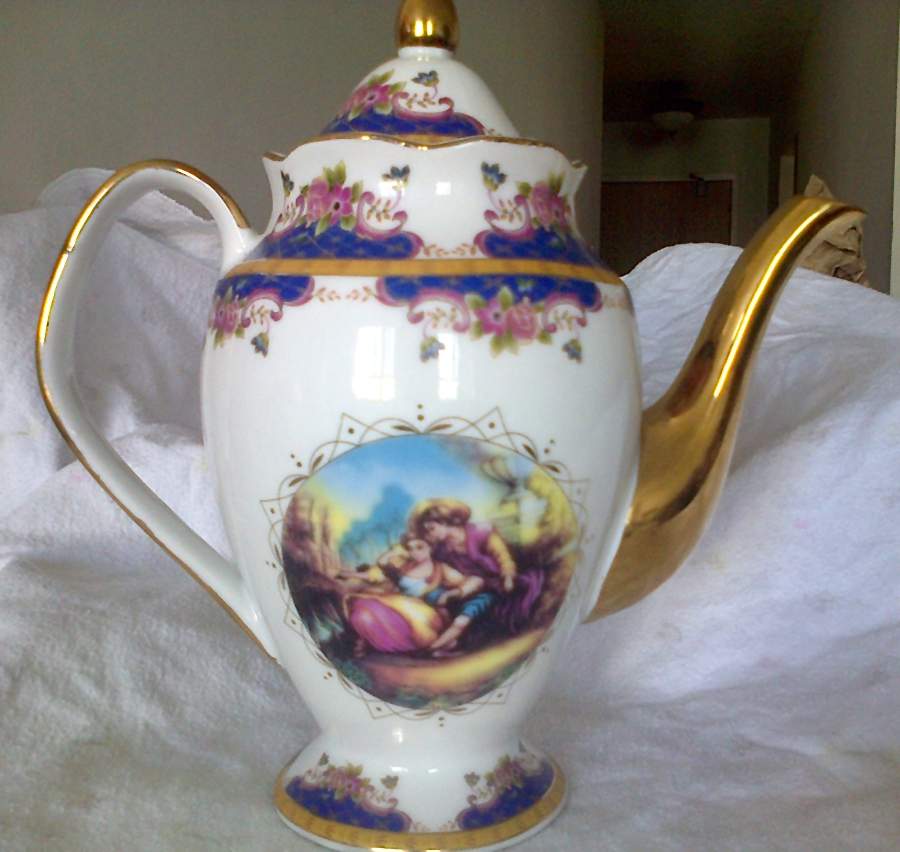 THU470 Coffee Pot & Lid by Thun-1