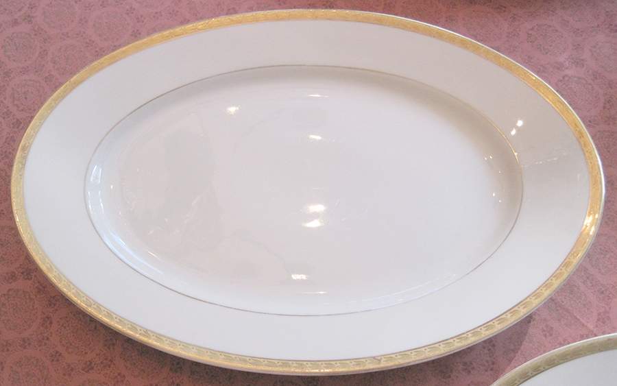 06088 12" Oval Serving Platter by Thomas-1