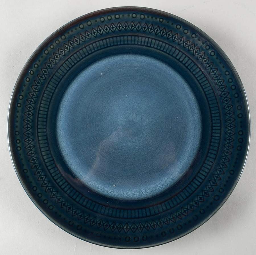 Kingsland Dinner Plate by Threshold-1