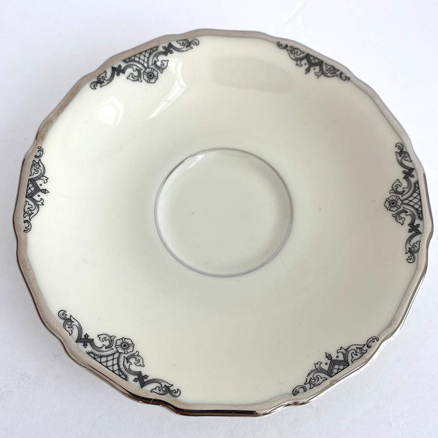 01408 Saucer by Thomas-1
