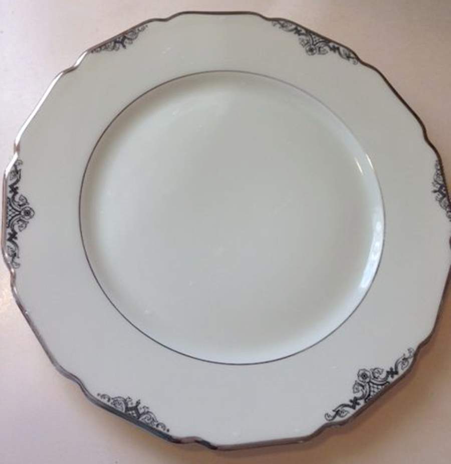 01408 Dinner Plate by Thomas-1