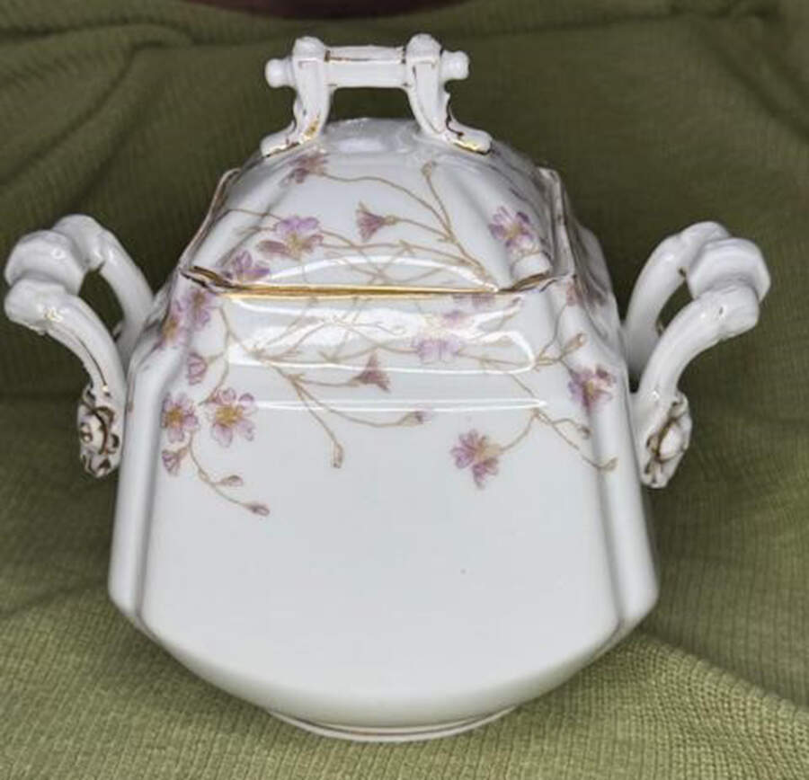 TRV804 Sugar Bowl & Lid by Tressemanes & Vogt-1