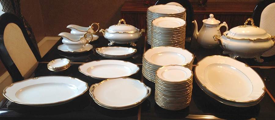 1069 14" Oval Serving Platter by Thomas-1
