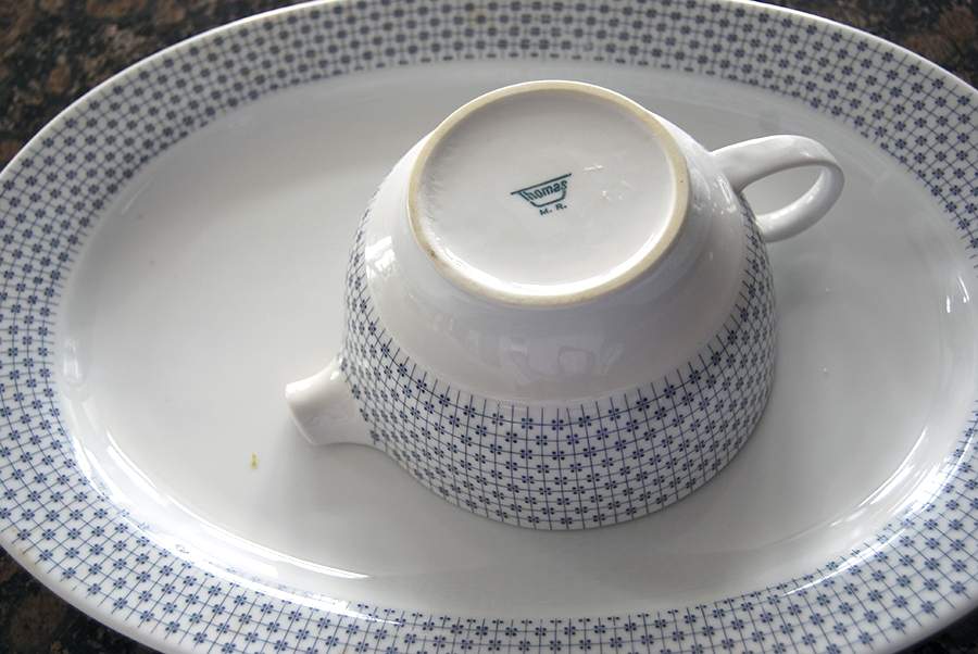 THO562 Creamer by Thomas-1