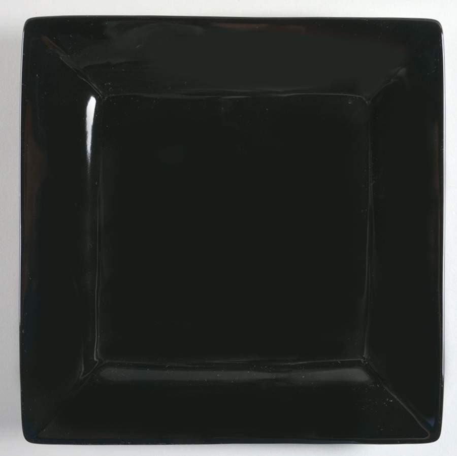 Nova Black Dinner Plate by Ten Strawberry Street-1