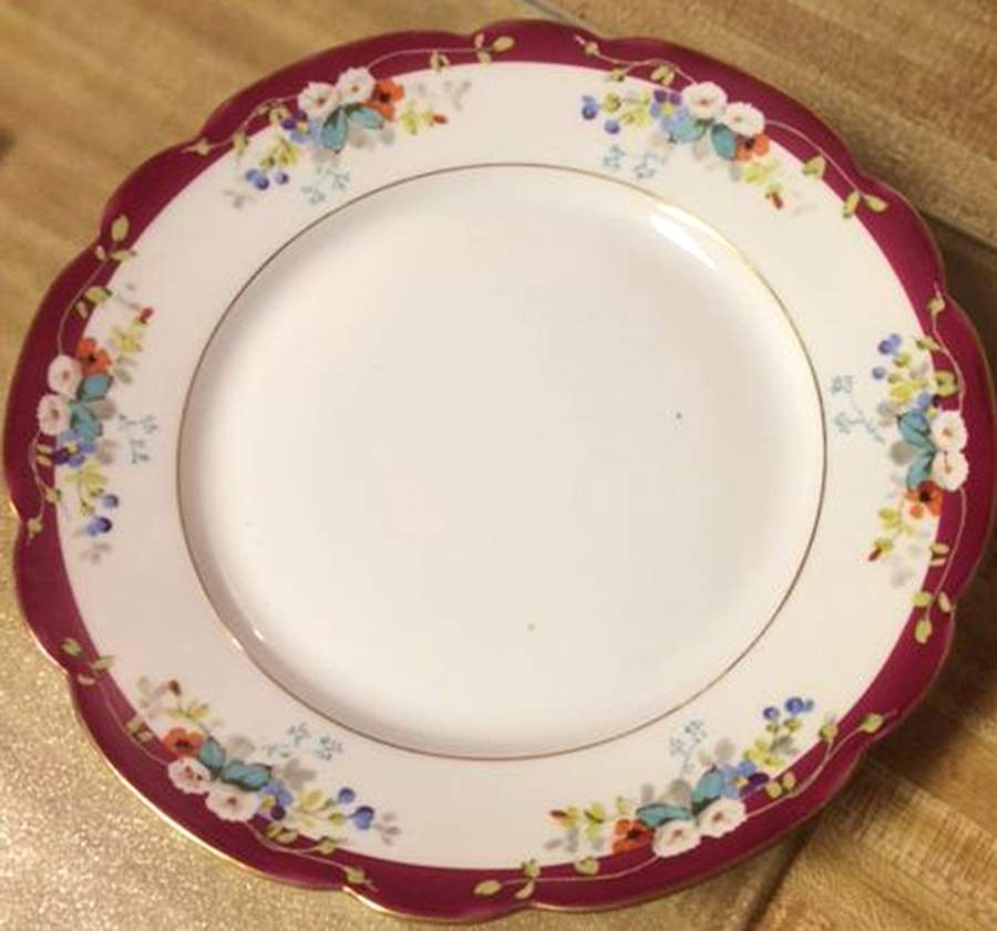 TRV821 Luncheon Plate by Tressemanes & Vogt-1