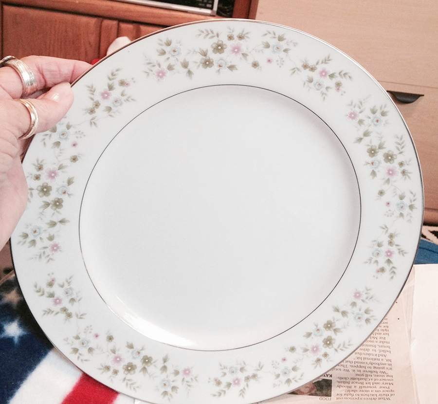 TKO19 Dinner Plate by Taiko-1