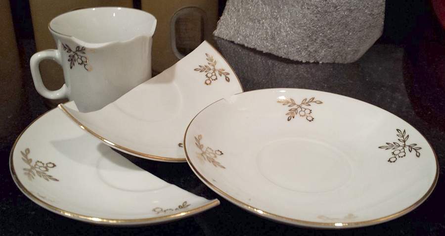 THU514 Flat Cup & Saucer Set by Thun-1