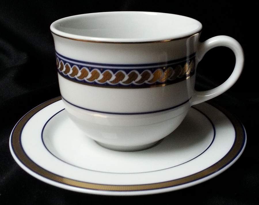THU515 Footed Cup & Saucer Set by Thun-1