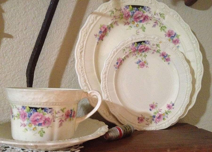 THP112 Dinner Plate by Thompson-1