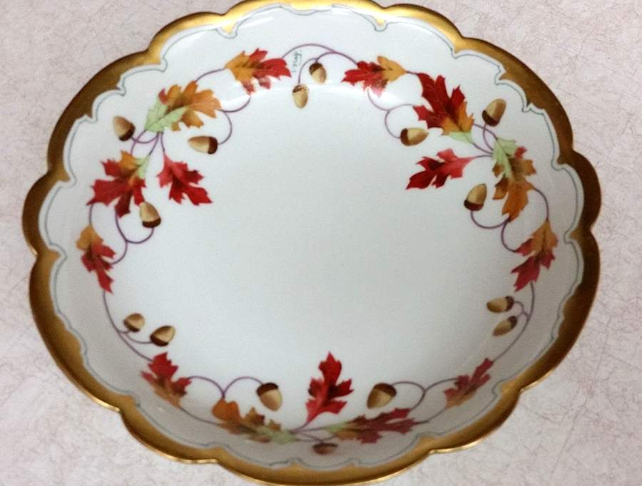 TRV836 11" Round Vegetable Bowl by Tressemanes & Vogt-1