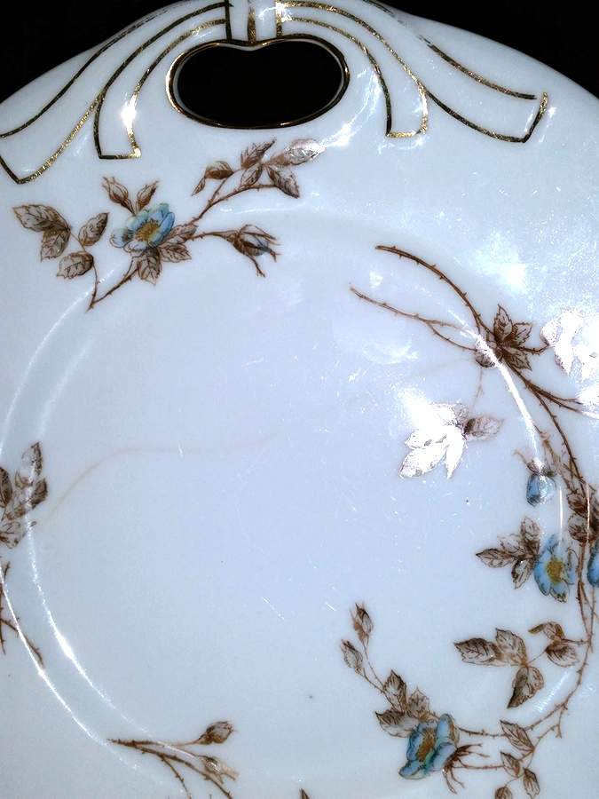 TRV843 Handled Cake Plate by Tressemanes & Vogt-1