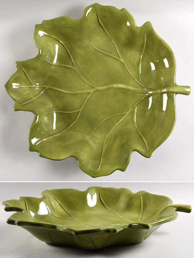 Nature (Green) 17" Leaf Shaped Platter by Tabletops Unlimited-1