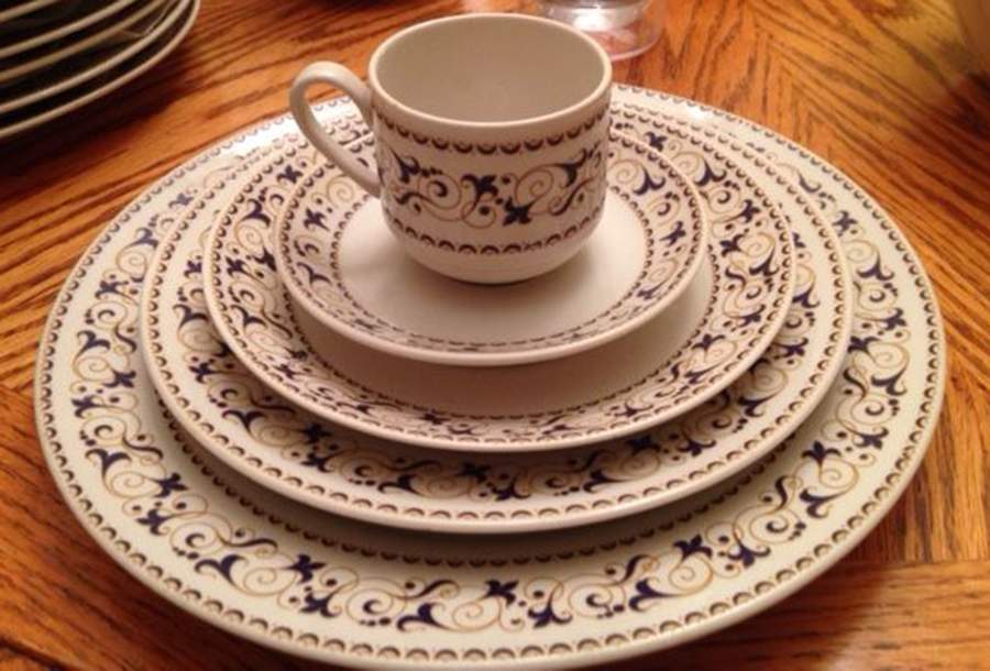 TOG68 Dinner Plate by Tognana-1