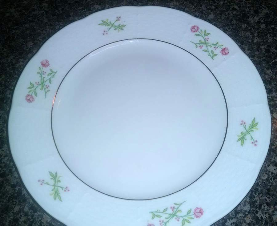 THU526 Dinner Plate by Thun-1