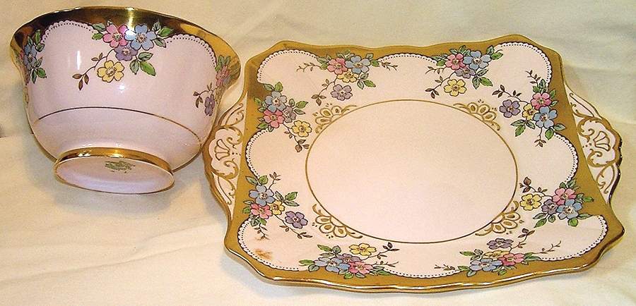 8705h Square Handled Cake Plate by Tuscan - Royal Tuscan-1