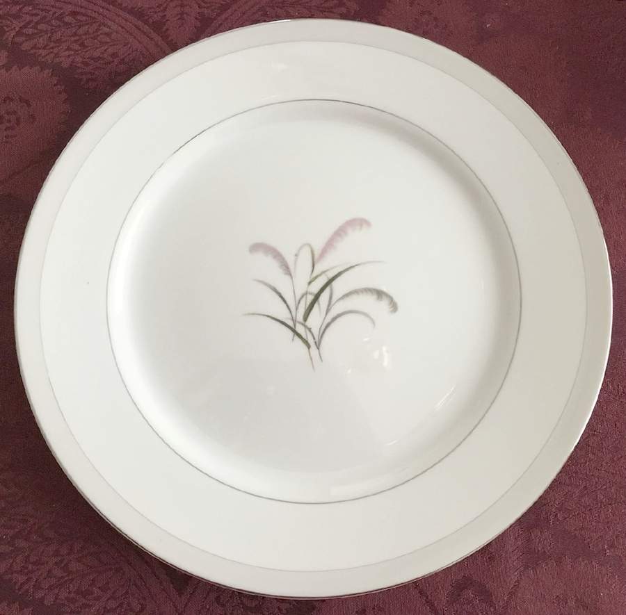 Sayonara Dinner Plate by Treco-1