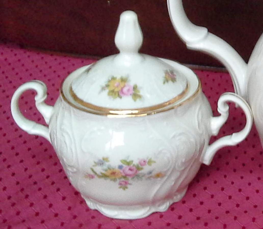Harmony Sugar Bowl & Lid by Thun-1