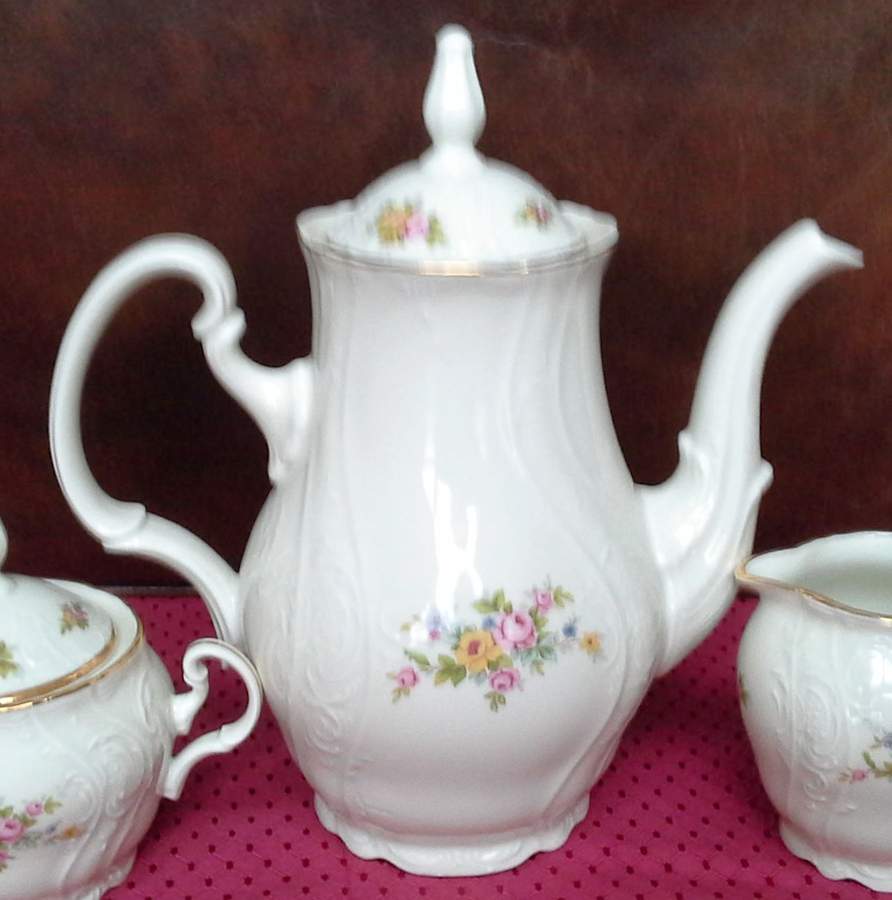 Harmony Coffee Pot & Lid by Thun-1