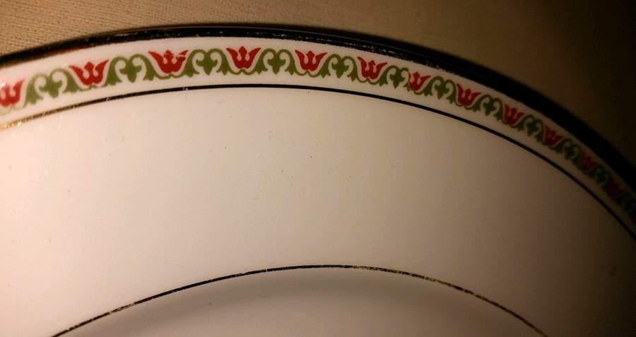 TRV903 Dinner Plate by Tressemanes & Vogt-1