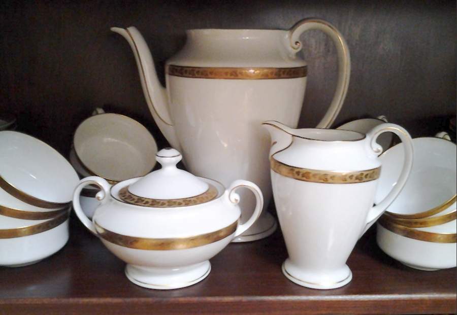 14039 Sugar Bowl & Lid by Tirschenreuth-1