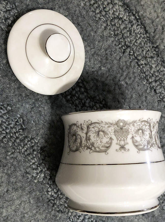 Elegante Sugar Bowl & Lid by Towne House-1