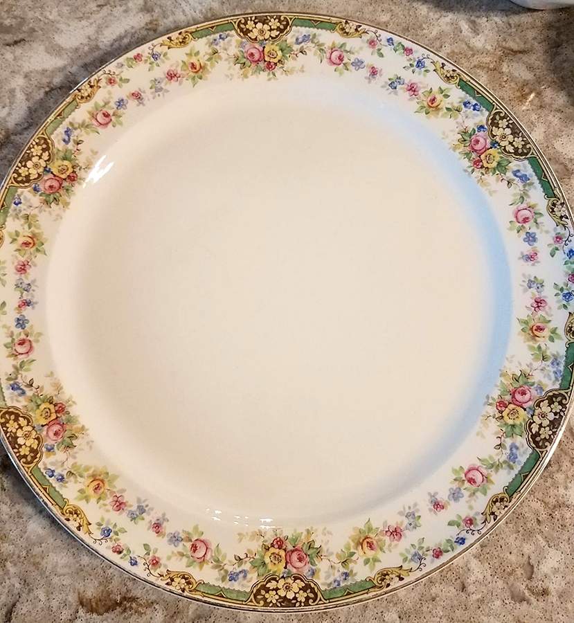 TST1141 Dinner Plate by Taylor, Smith & Taylor (Ts&T)-1