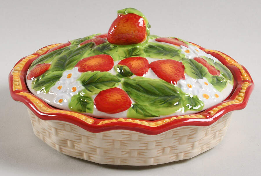 Figural Fruit Strawberry Individual Pie Plate/Baker & Lid by Temp-Tations-1