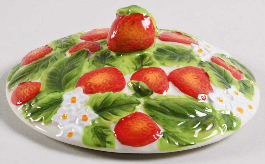 Figural Fruit Strawberry Lid for Individual Pie Plate/Baker by Temp-Tations-1