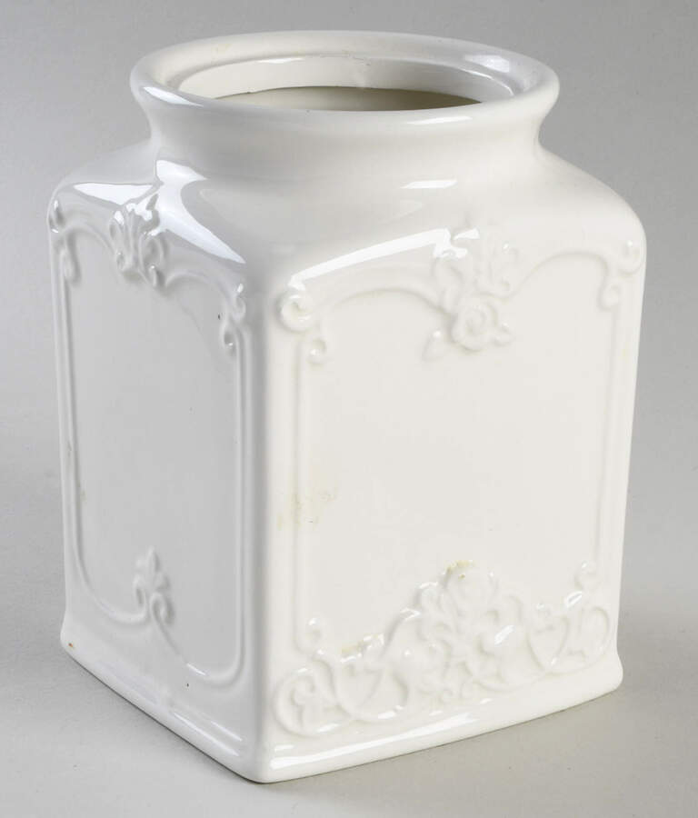 T1H2 Tea Canister No Lid by THL-1