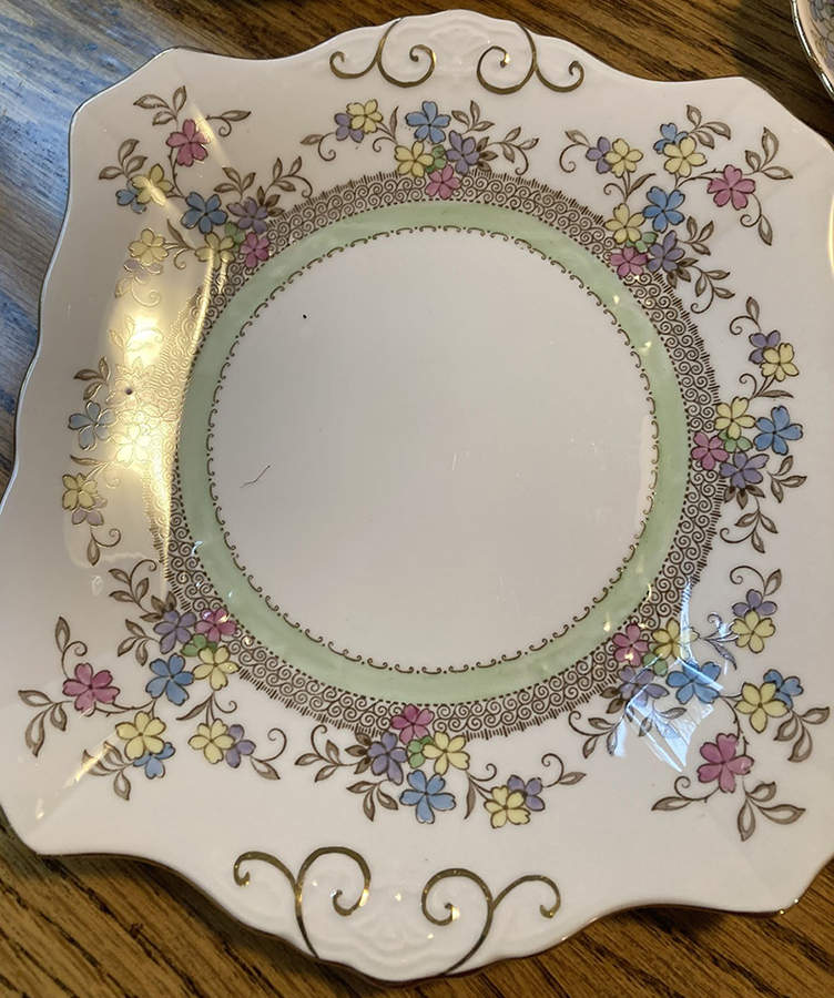 TUS220 Square Handled Cake Plate by Tuscan - Royal Tuscan-1