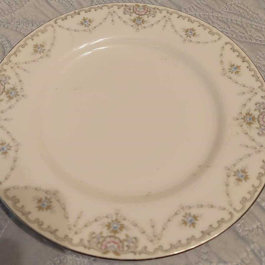 4010 Dessert/Pie Plate by Three Crown (Japan)-1