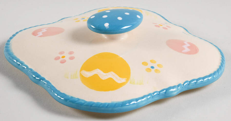 Egghunt Lid for Square Ramekin by Temp-Tations-1