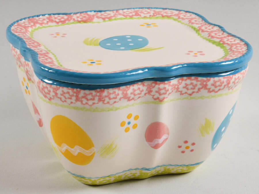 Egghunt 6" 1 Qt Square Bowl & Lid-It by Temp-Tations-1