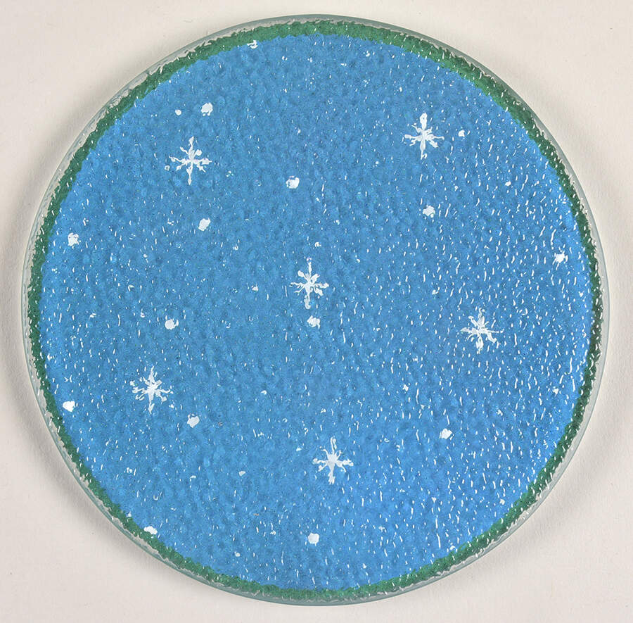 Snowy Night Glass Trivet for 1.5 Qt Casserole Metal Stand by Temp-Tations-1