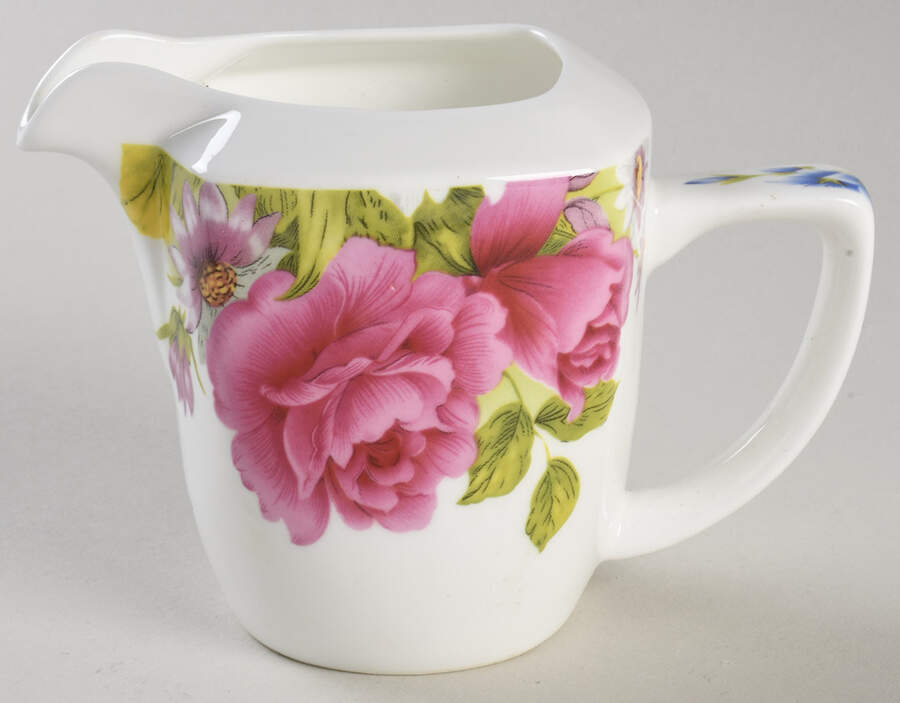 Tim10 Creamer by Tian Jin Ceramics-1