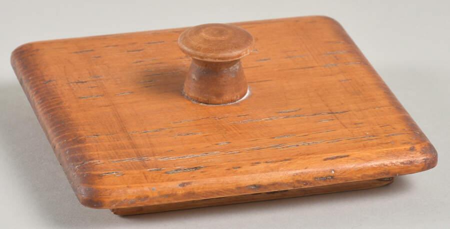 Early Provincial Wood Lid for Flur Canister by Ucagco-1