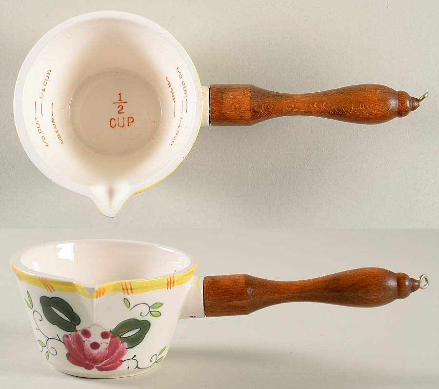 Early Provincial 1/2 Cup Measuring Cup with Spout by Ucagco-1