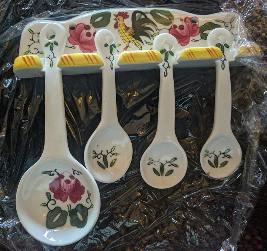 Early Provincial (4 Pc) Measuring Spoon Set & Holder by Ucagco-1