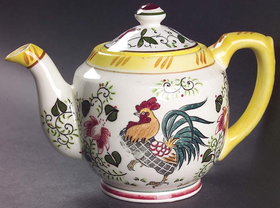 Early Provincial Mini Teapot & Lid by Ucagco-1