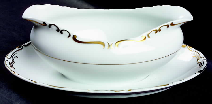 Heirloom Gravy Boat with Attached Underplate by Ucagco-1